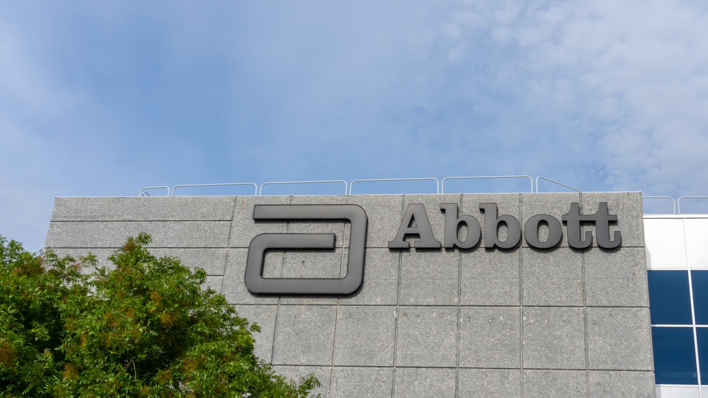 close up shot of the Abbott sign on building housing the offices of the medial manufacturer - Lawsuit Legal News